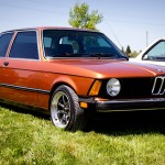 fitted-toronto-2015-outside-bmw-e21